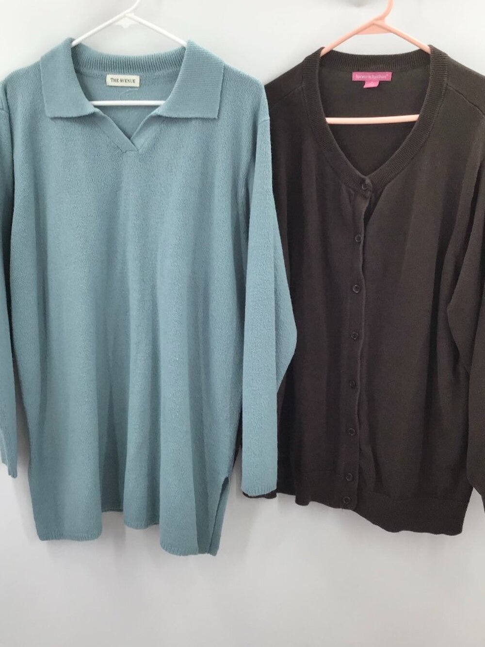 2 Vintage Women's 2X Spring Sweaters V-Neck Cardigan Cotton Blue Brown Office
